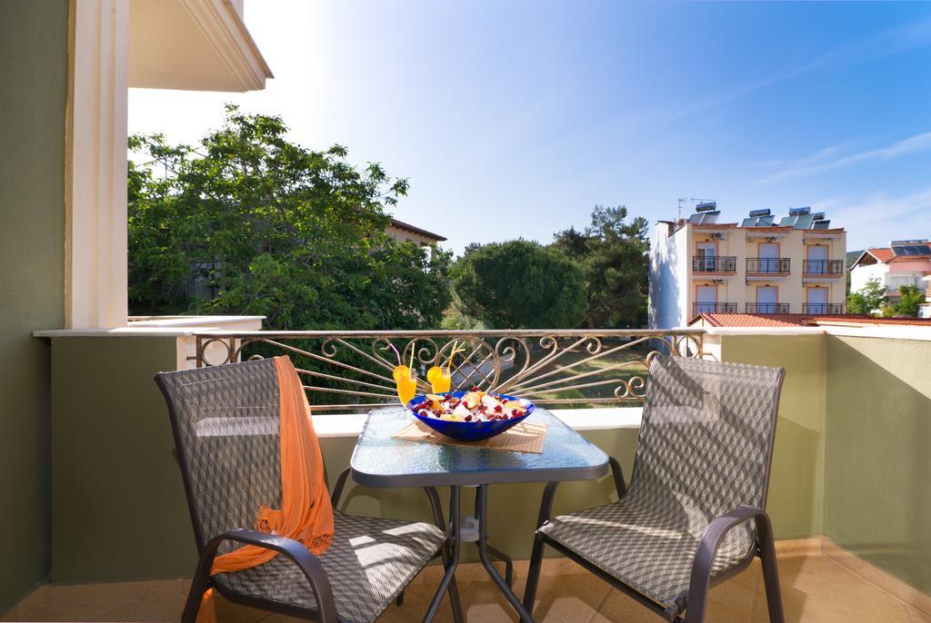 Villa Irida Potos Exterior photo